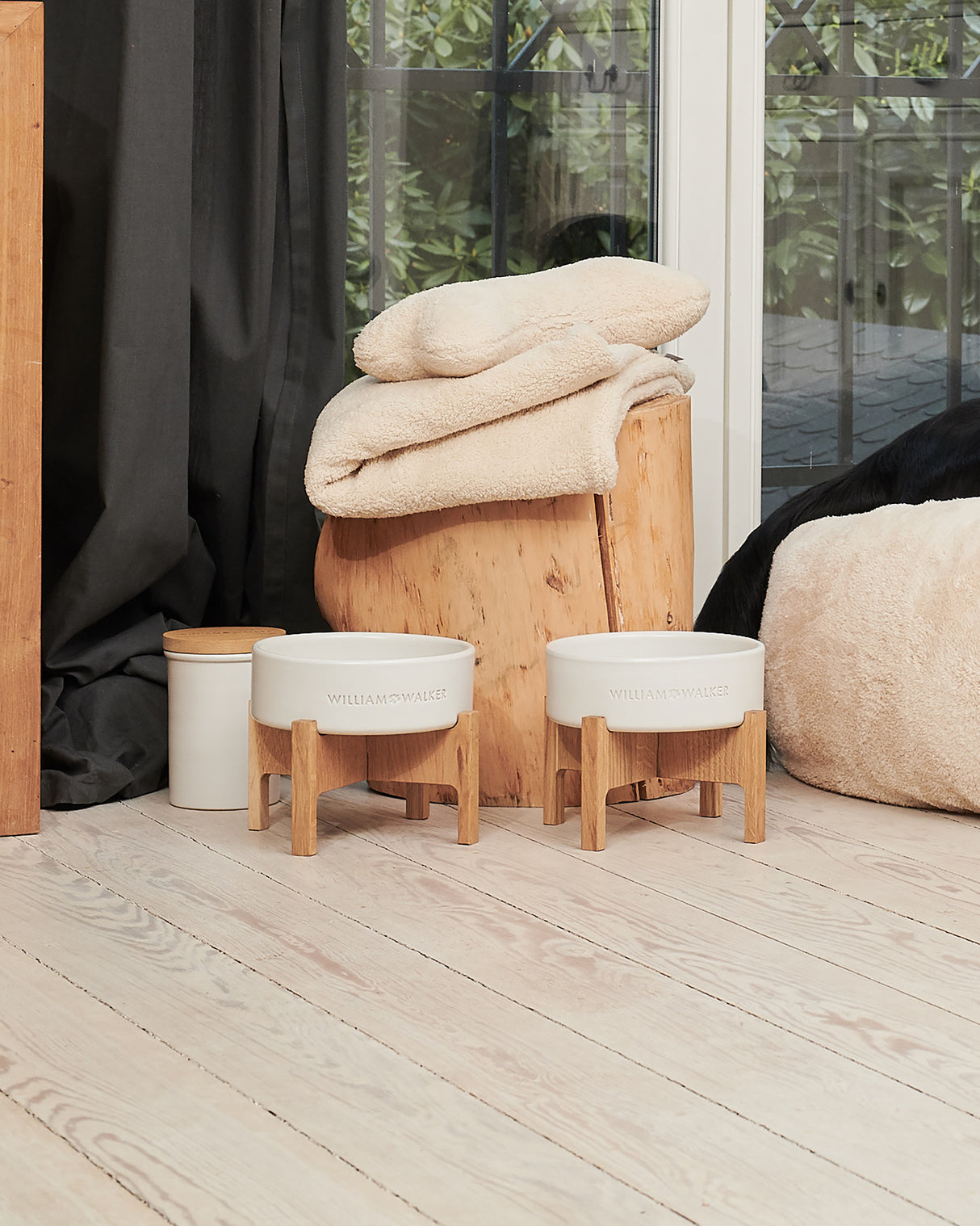 Ceramic Dog Food & Treat Jar | צנצנת לאחסון אוכל וחטיפים לכלב