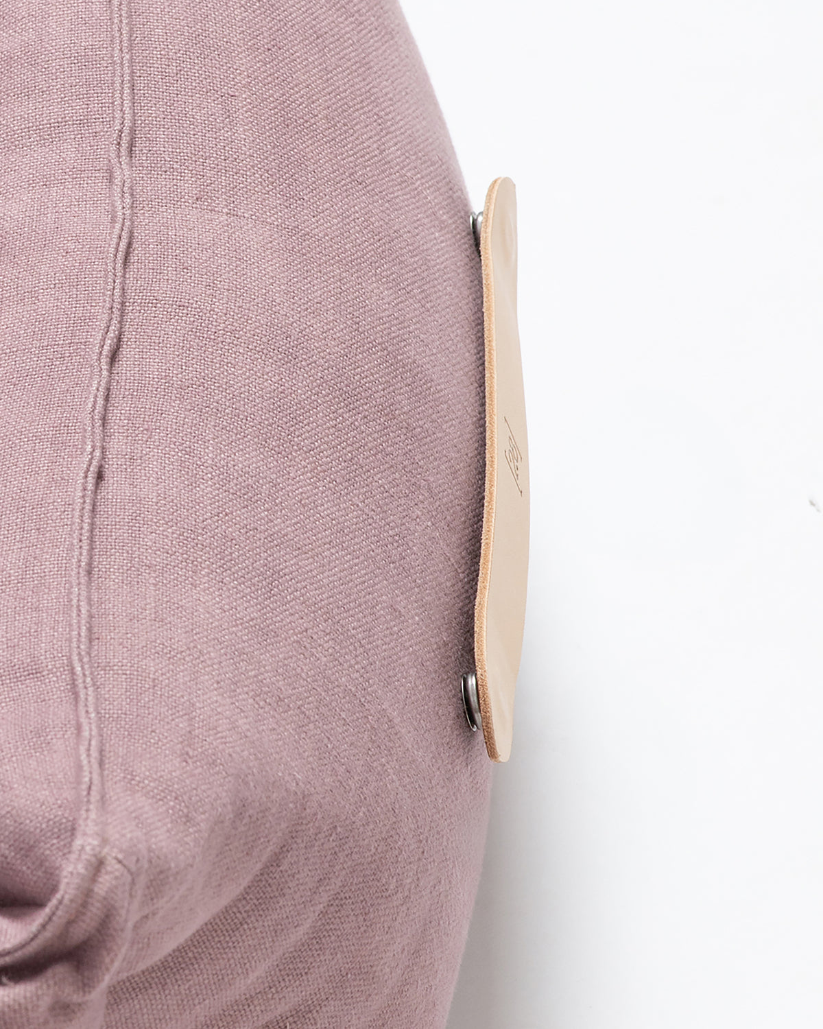 מיטה לכלב מפשתן טהור | EDWARD PURE LINEN DOG BED