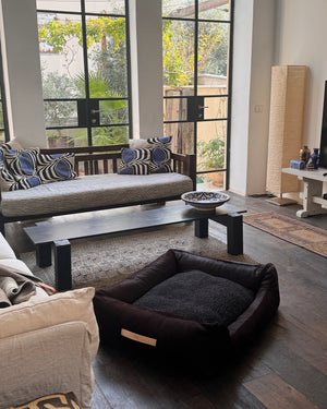 HENRI DARK COWHIDE BED | מיטה לכלב