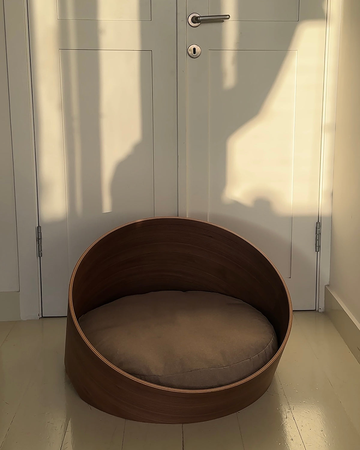 COVO CAT CAVE BED | מיטת עץ לחתול