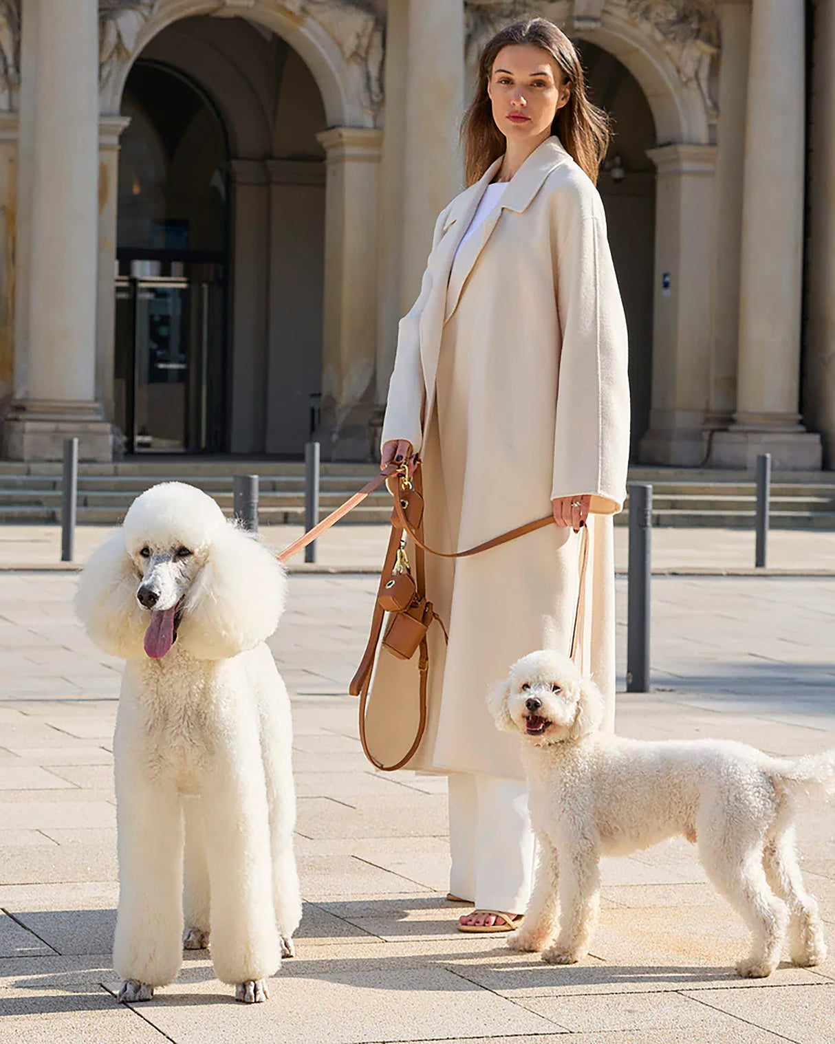 Luxe Smooth Leather Dog Leash | רצועת עור נאפה ארוכה ומתכווננת לכלב