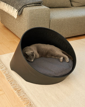 COVO DOG CAVE BED | מיטת עץ לכלב