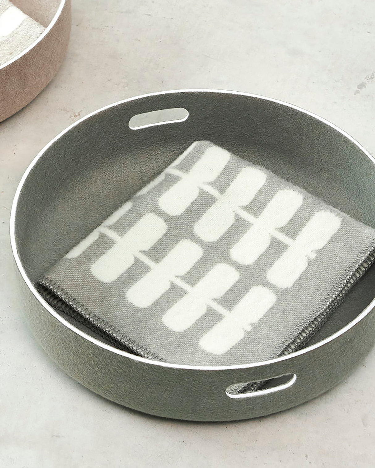 CESTO BASKET | סלסלת צעצועים או פינת רביצה לכלבים קטנים