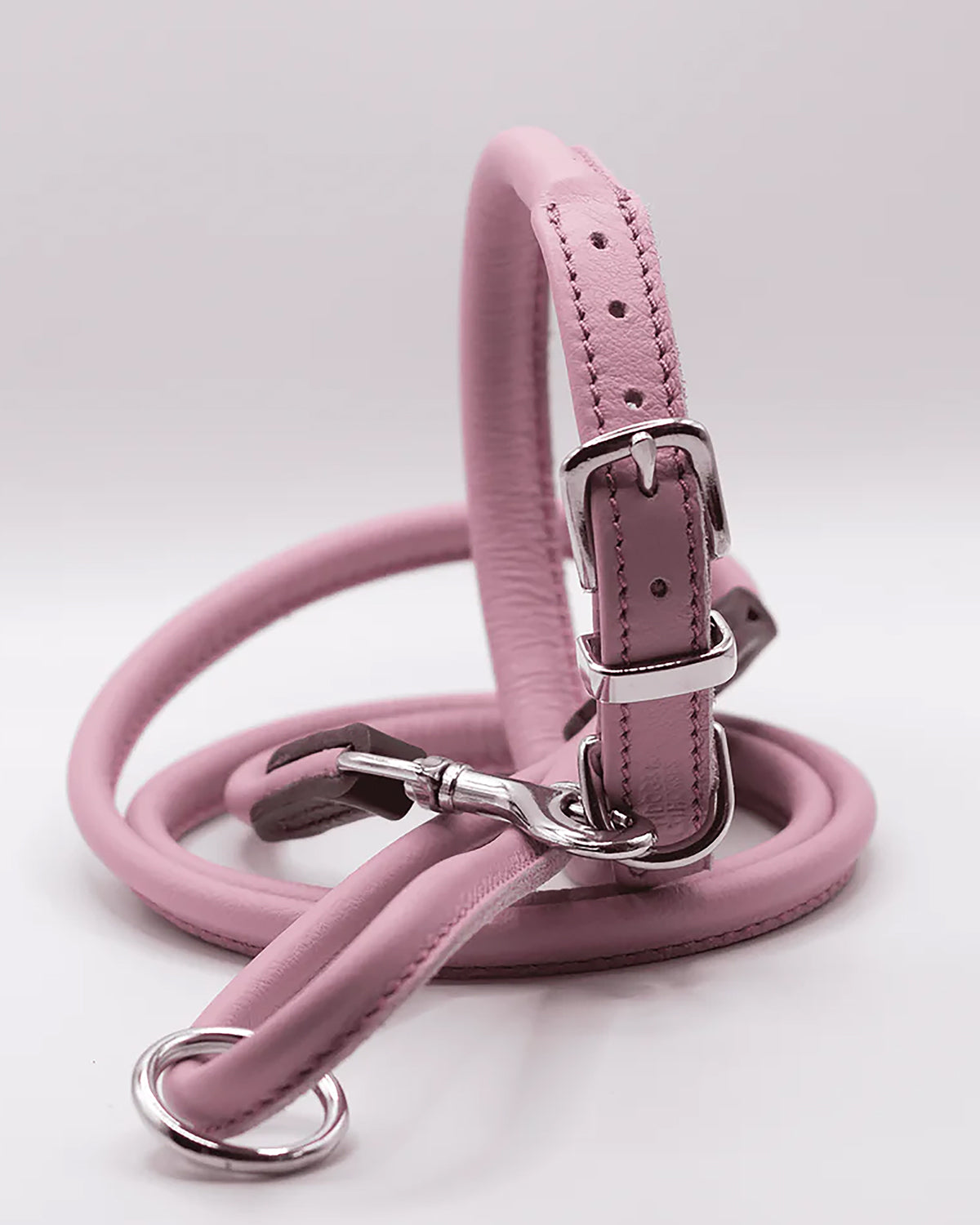 ROLLED SOFT LEATHER COLLAR | קולר עור מעוגל לכלב