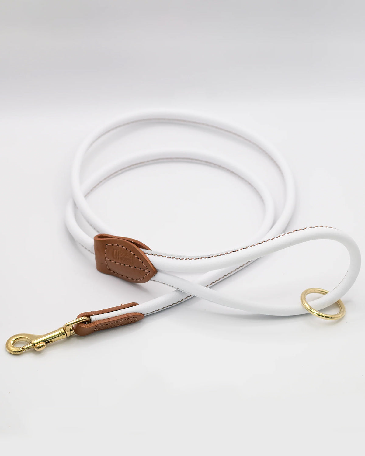 ROLLED SOFT LEATHER LEAD | רצועת עור לכלב