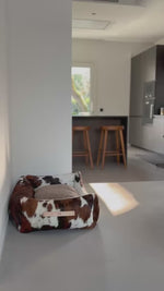 מיטה לכלב מעור קאוהייד איטלקי | HENRI DOG BED