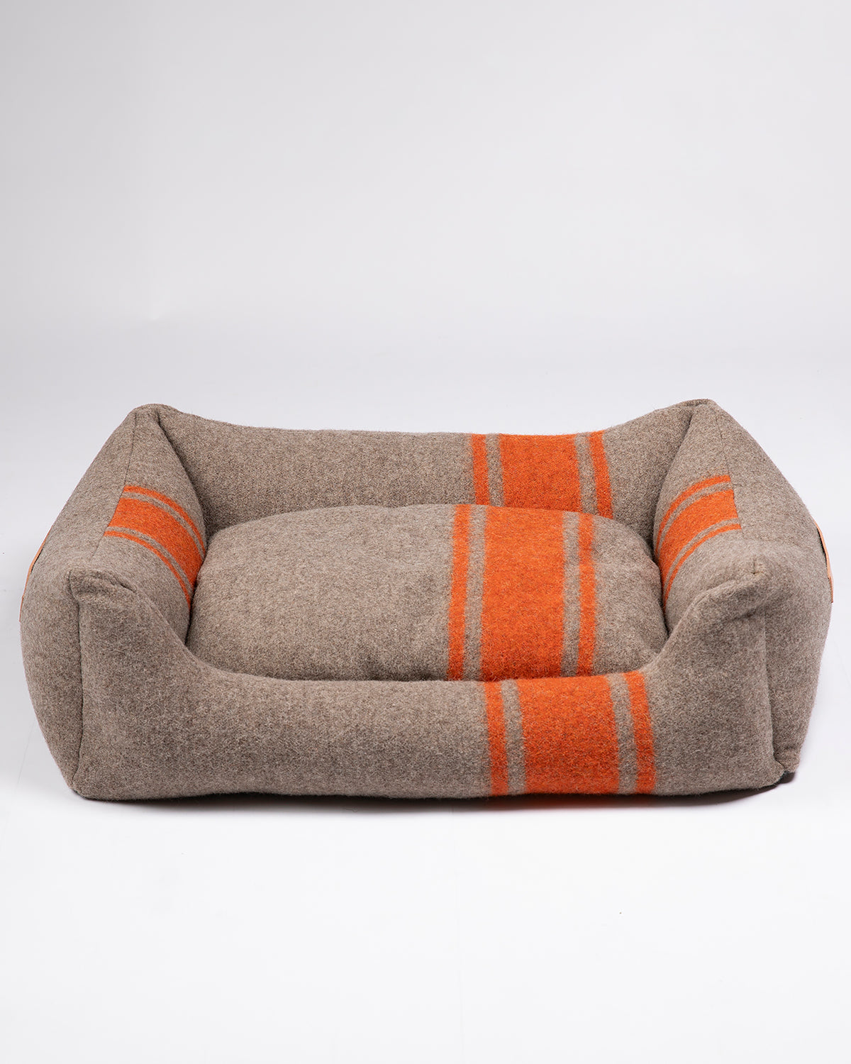 HENRI RECYCLED WOOL BED | מיטה לכלב