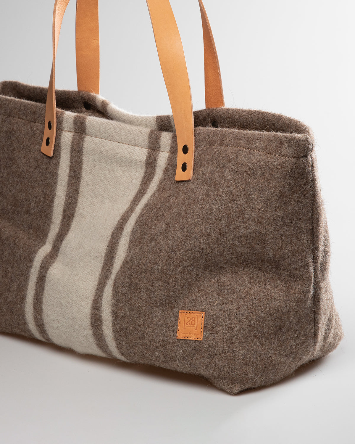 INGE RECYCLED WOOL BAG | תיק לכלבים ולאנשים